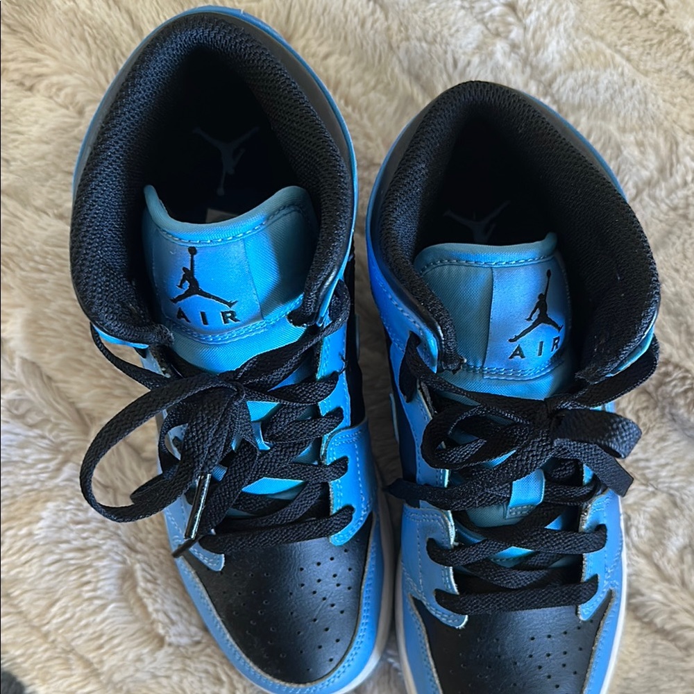 Kids Dunks Jordan High-Top Sneakers - Black and Blue - Picture 3 of 5